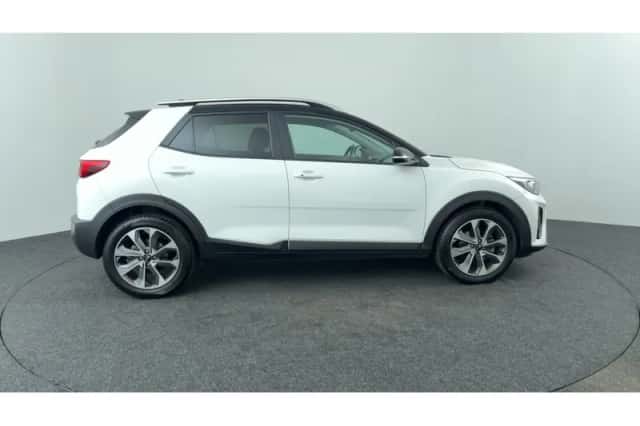 Kia Stonic (2019) thumbnail 6