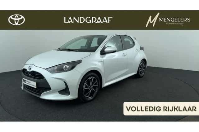 Toyota Yaris (2020) thumbnail 1
