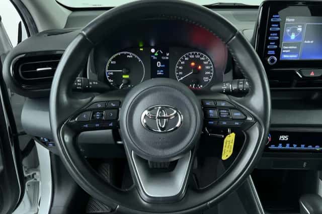Toyota Yaris (2020) thumbnail 14