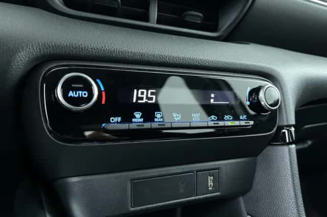 Toyota Yaris (2020) thumbnail 20