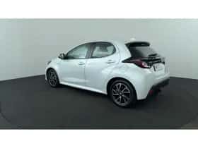 Toyota Yaris (2020) thumbnail 3