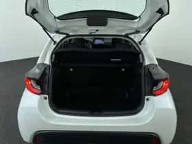 Toyota Yaris (2020) thumbnail 25
