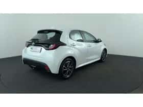Toyota Yaris (2020) thumbnail 5