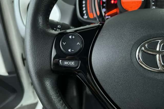 Toyota Aygo (2020) thumbnail 15