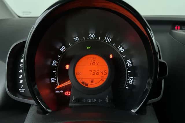 Toyota Aygo (2020) thumbnail 17