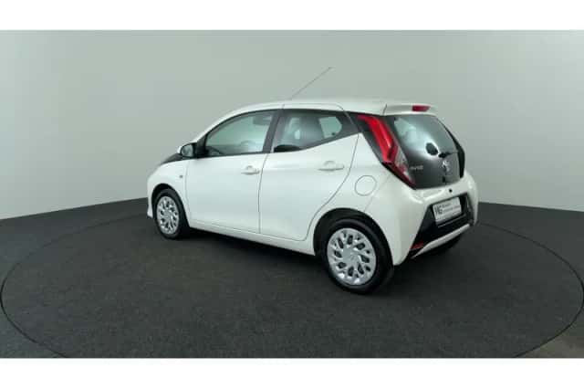 Toyota Aygo (2020) thumbnail 3