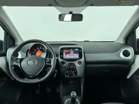Toyota Aygo (2020) thumbnail 24