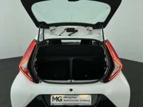 Toyota Aygo (2020) thumbnail 25