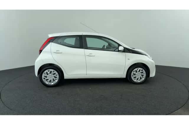 Toyota Aygo (2020) thumbnail 6