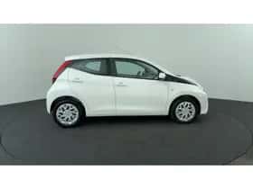Toyota Aygo (2020) thumbnail 6