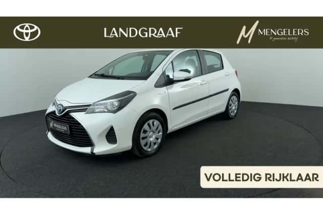 Toyota Yaris (2015) thumbnail 1