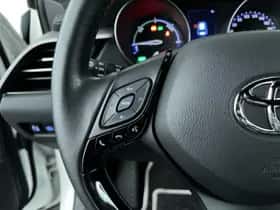 Toyota C-HR (2020) thumbnail 15