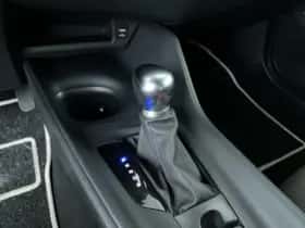 Toyota C-HR (2020) thumbnail 22