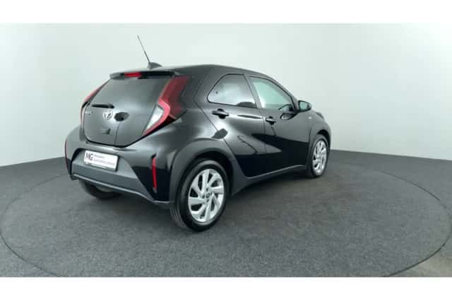 Toyota Aygo X (2022) thumbnail 5