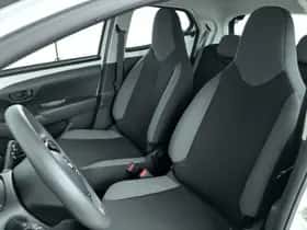 Toyota Aygo (2019) thumbnail 11