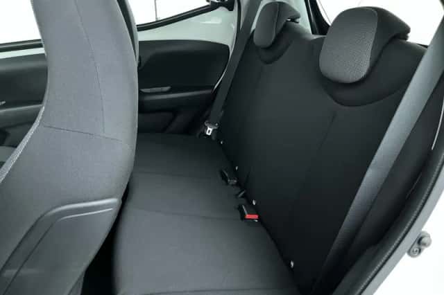 Toyota Aygo (2019) thumbnail 21