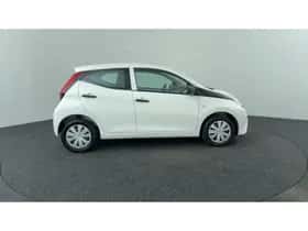 Toyota Aygo (2019) thumbnail 6