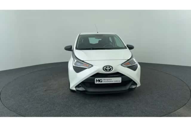 Toyota Aygo (2019) thumbnail 8