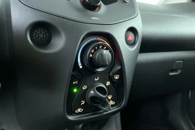 Toyota Aygo (2021) thumbnail 18