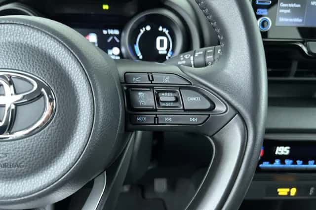 Toyota Yaris (2024) thumbnail 16