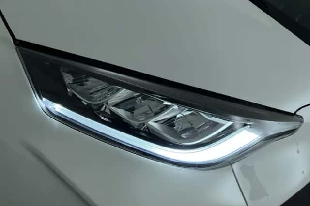 Toyota Yaris (2024) thumbnail 9
