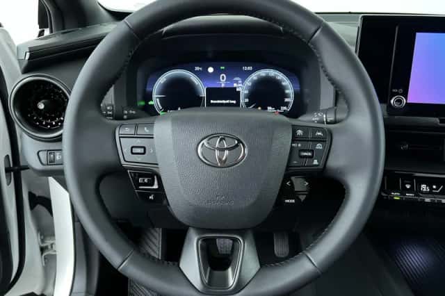 Toyota C-HR (2024) thumbnail 14