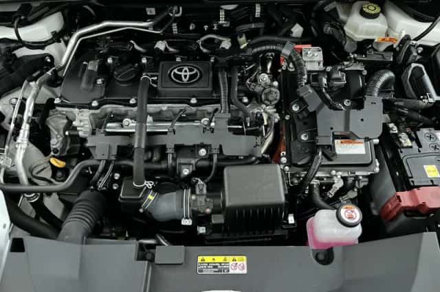 Toyota C-HR (2024) thumbnail 28