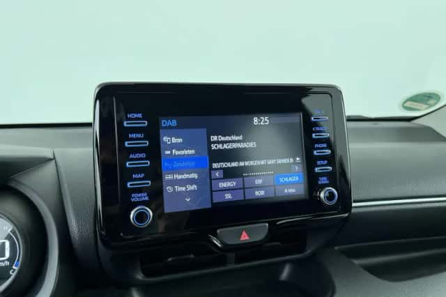 Toyota Yaris (2020) thumbnail 18