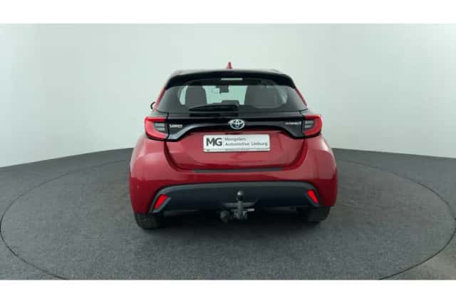 Toyota Yaris (2020) thumbnail 4