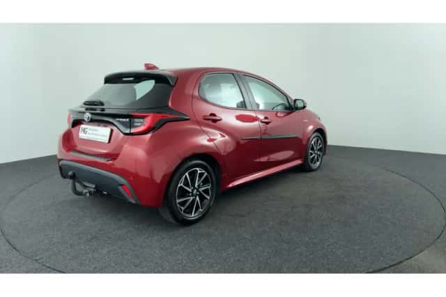 Toyota Yaris (2020) thumbnail 5
