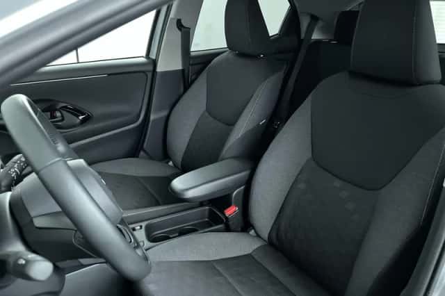 Toyota Yaris (2025) thumbnail 11