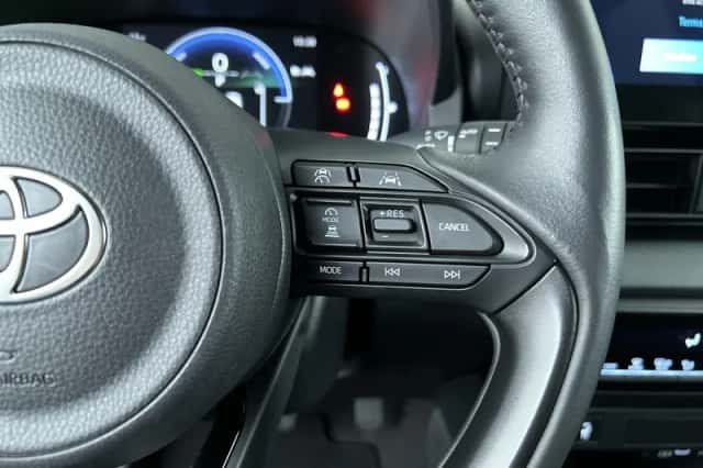 Toyota Yaris (2025) thumbnail 16