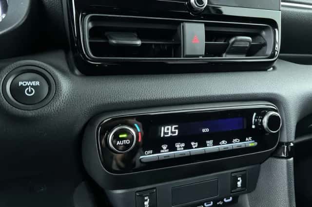 Toyota Yaris (2025) thumbnail 21