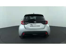Toyota Yaris (2025) thumbnail 4