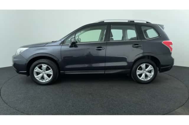 Subaru Forester (2015) thumbnail 2