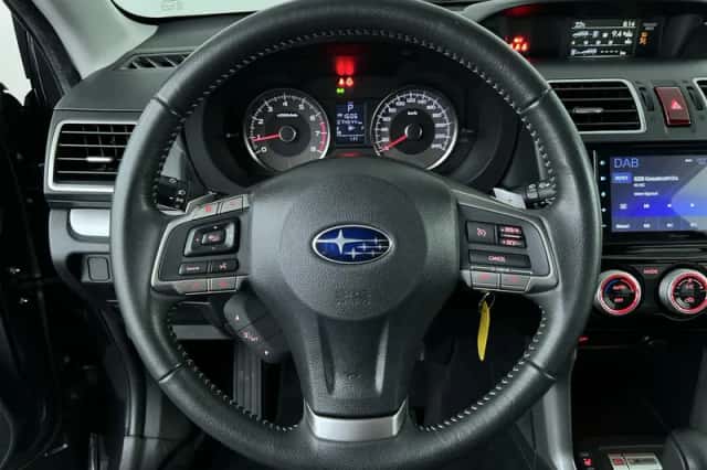 Subaru Forester (2015) thumbnail 14