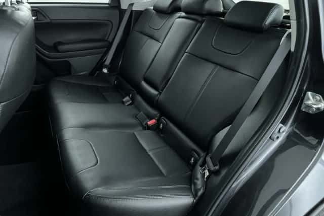 Subaru Forester (2015) thumbnail 23