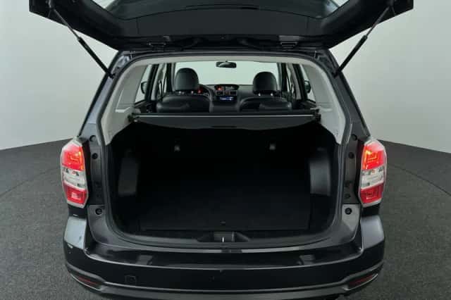 Subaru Forester (2015) thumbnail 25