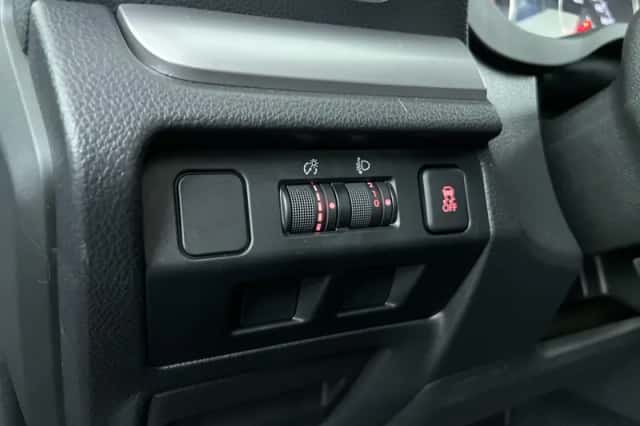Subaru Forester (2015) thumbnail 27