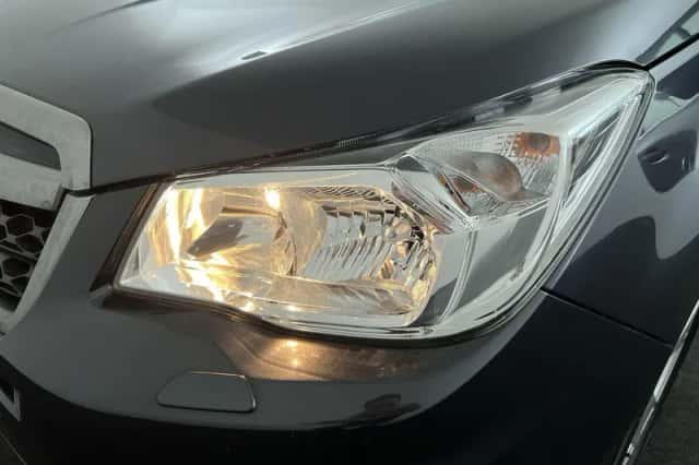 Subaru Forester (2015) thumbnail 9