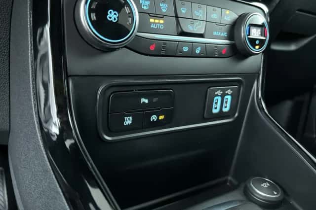 Ford EcoSport (2018) thumbnail 23