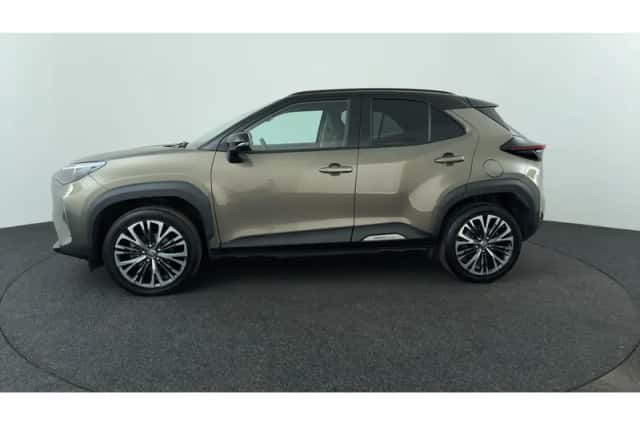 Toyota Yaris Cross (2022) thumbnail 2