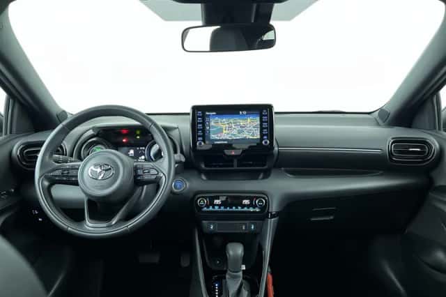 Toyota Yaris (2022) thumbnail 25