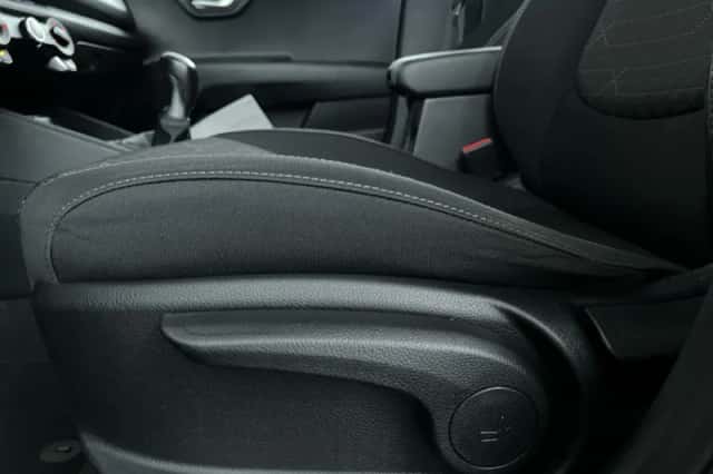 Kia Rio (2020) thumbnail 13