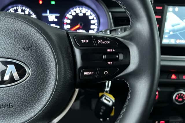 Kia Rio (2020) thumbnail 16
