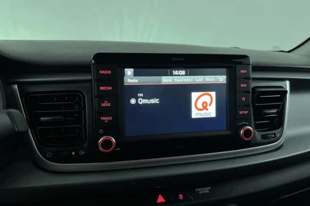 Kia Rio (2020) thumbnail 18
