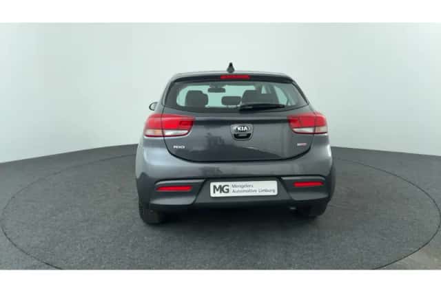 Kia Rio (2020) thumbnail 4