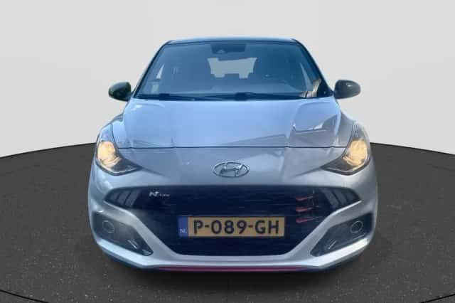 Hyundai i10 (2022) thumbnail 3