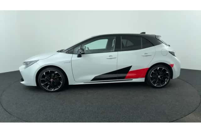 Toyota Corolla (2020) thumbnail 2