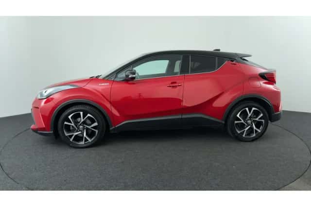 Toyota C-HR (2020) thumbnail 2